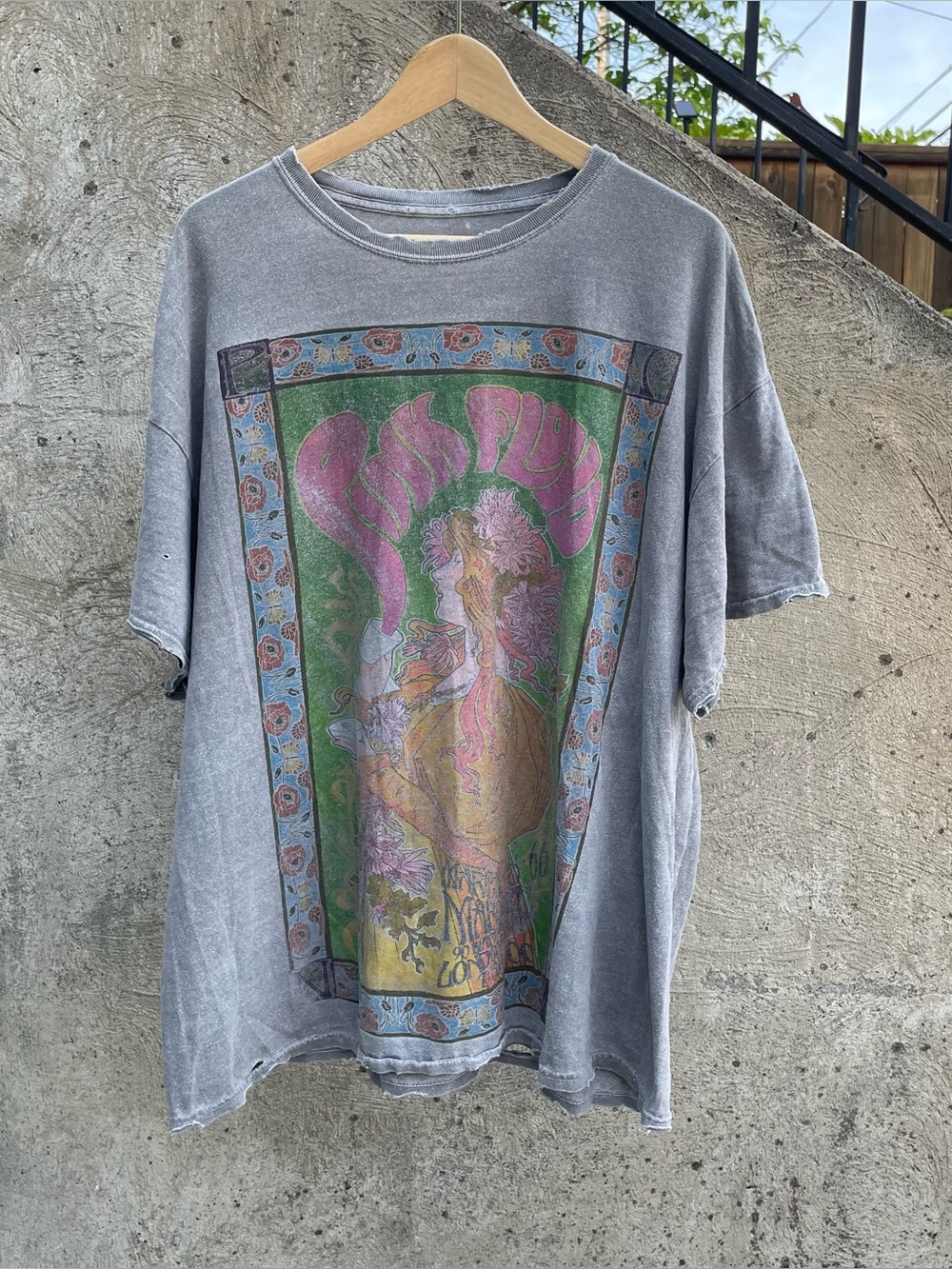 Pink Floyd faded 1966 Marquee Club London show graphic t shirt size L/XL (25x29)
